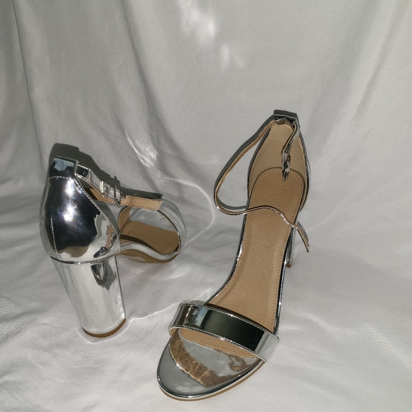 Shoes - Picture 3 of 3